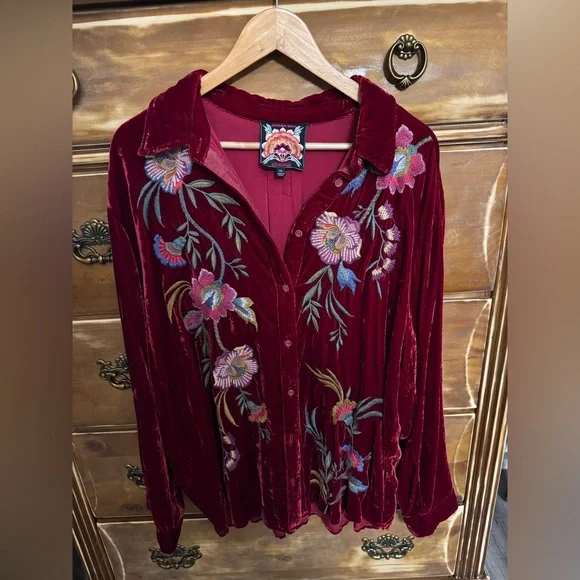 Johnny Was Burgundy Velvet Embroidered Blouse 2XL Boho Luxe - Picture 3 of 4